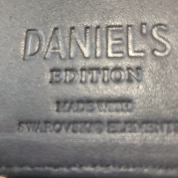 COPY - Swarovski Daniel’s Edition Passport wallet - Picture 7 of 7